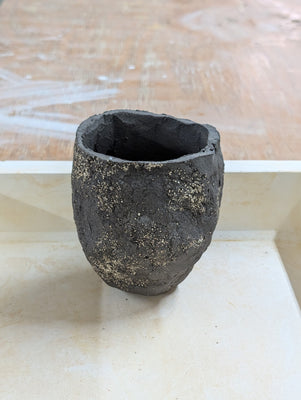 Ceramic Piece 1761 groggy black clay